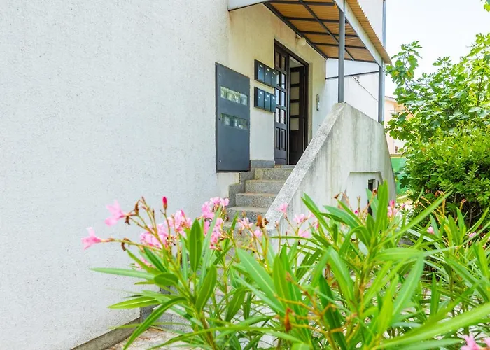 Nada Апартаменты Крк