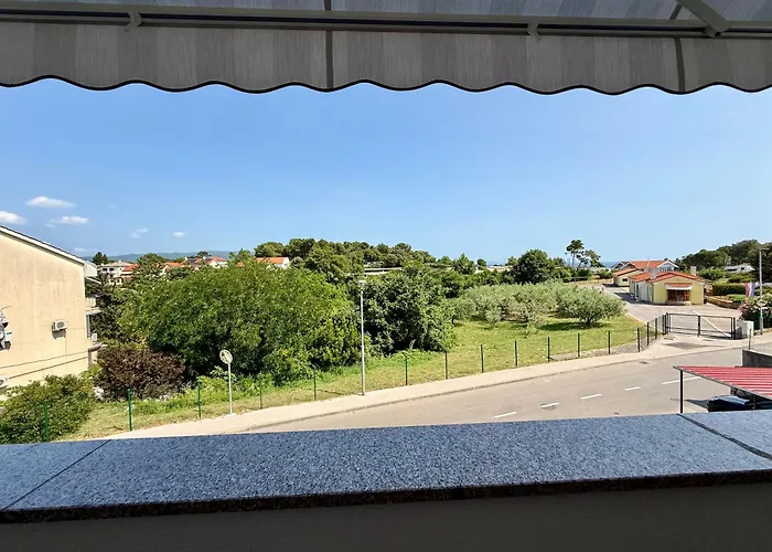 Nada Апартаменты Крк